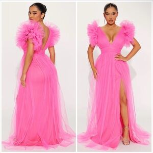 Fashion Nova NWT! Women'S Lush Life Tulle Gown In Hot Pink Size M